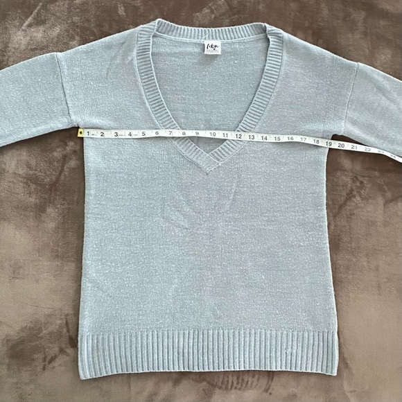V-Neck Sweater - Picture 4 of 10